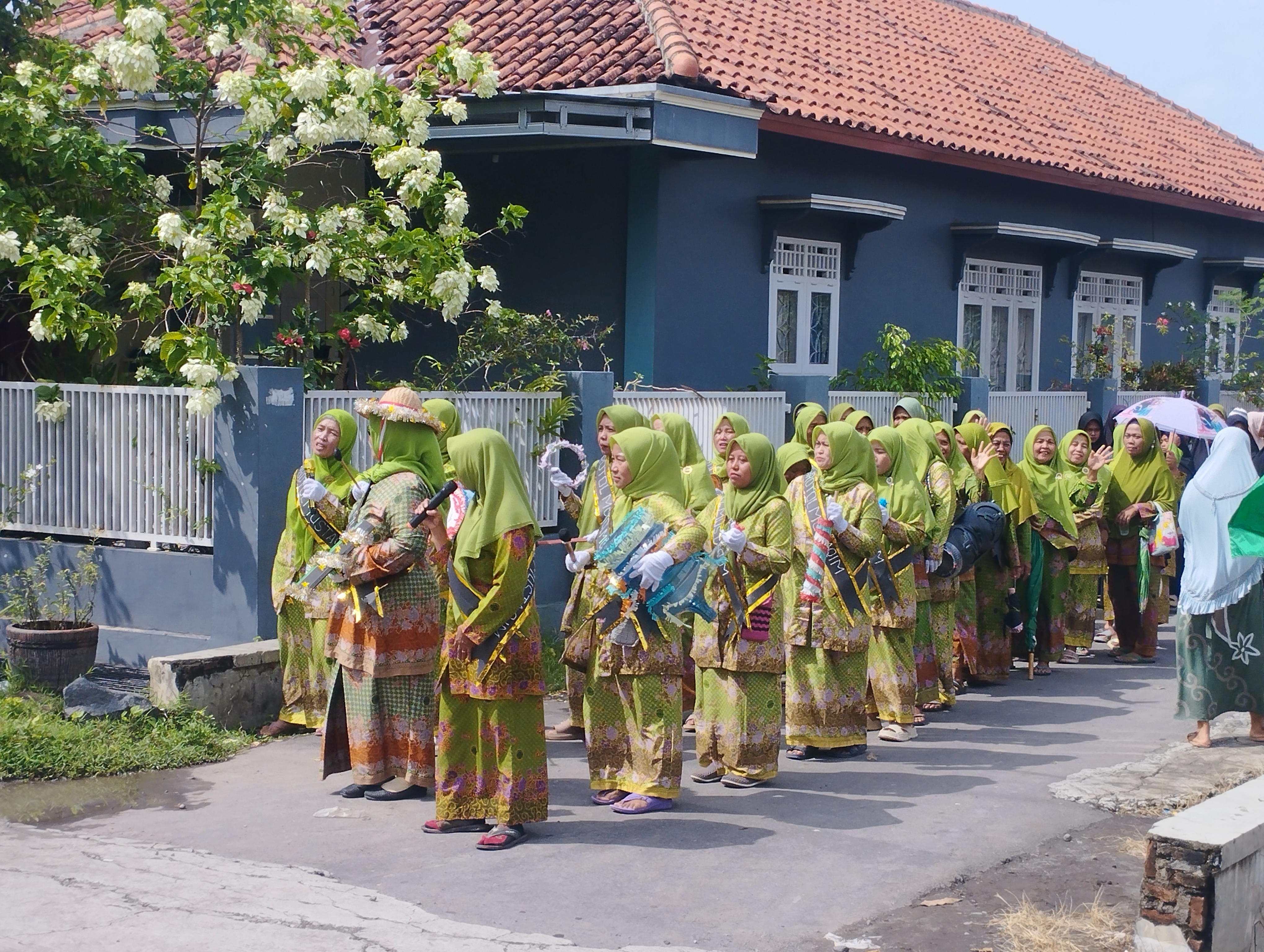 Semarak Harlah NU, Ranting Desa Bandung Gelar Lomba Santri dan Karnaval Budaya - Foto 2