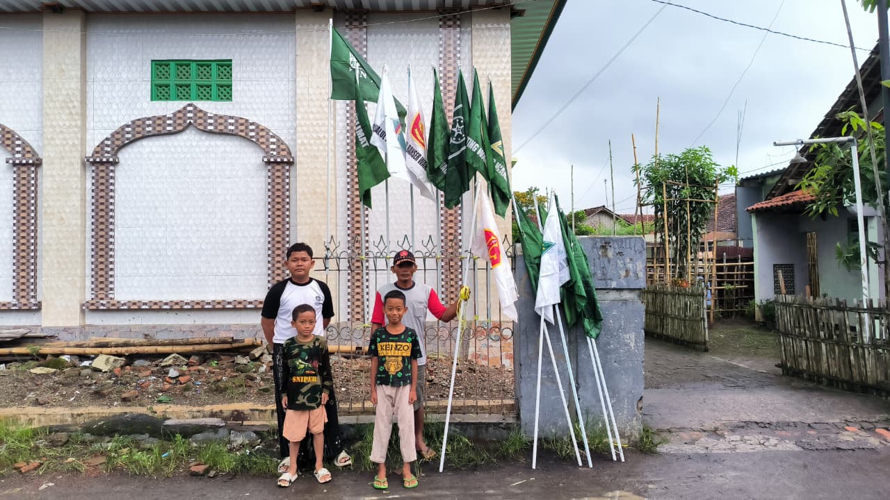 Sambut Satu Abad NU, MWC NU Warureja Instruksikan Pemasangan Bendera Serentak