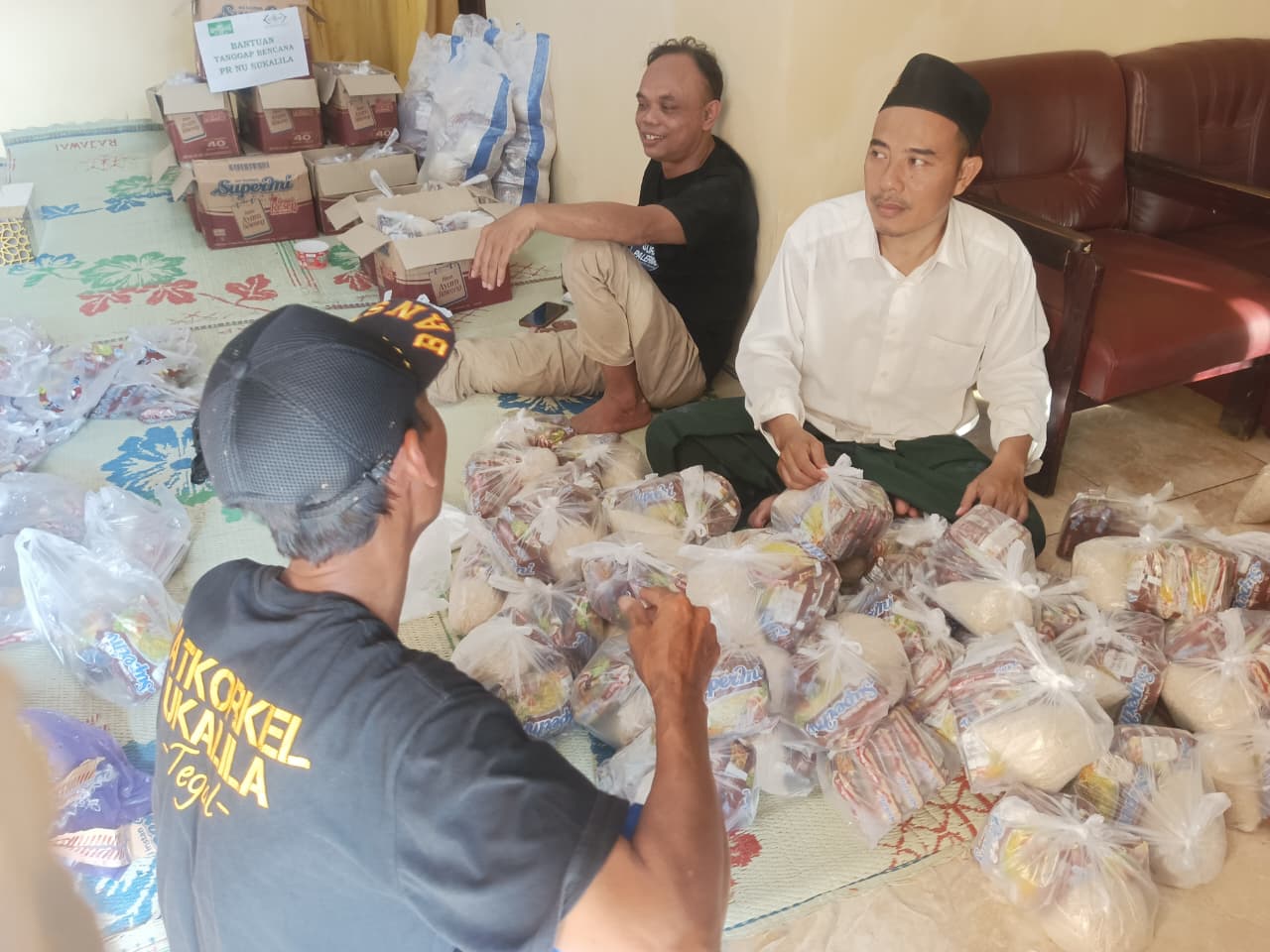 Bukti Nyata Koin NU, PR NU Sukalila Salurkan Sembako untuk Korban Banjir