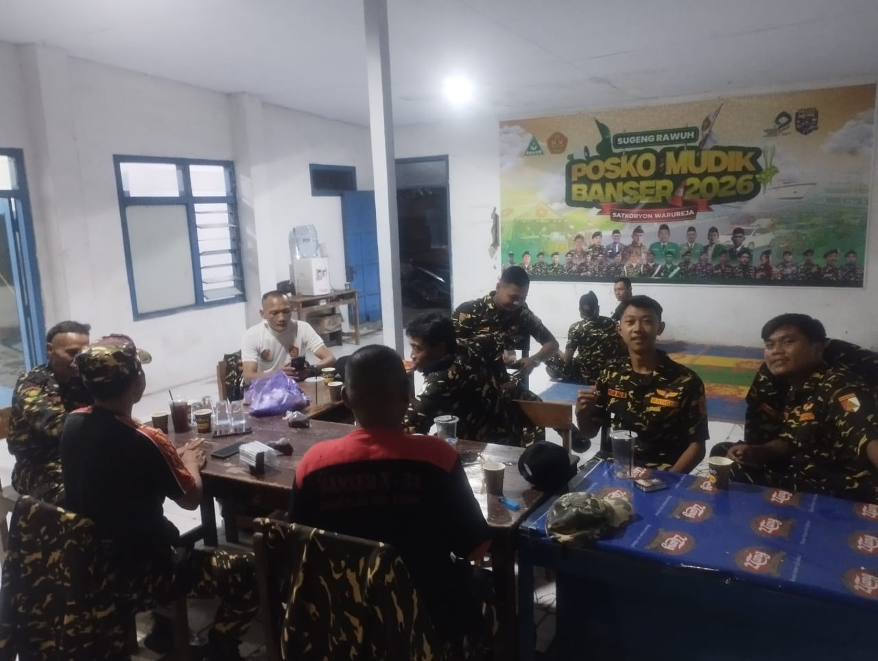 Kawal Arus Mudik 2026, Banser dan Ansor Warureja Siagakan Posko Pelayanan di Pospol Babadan